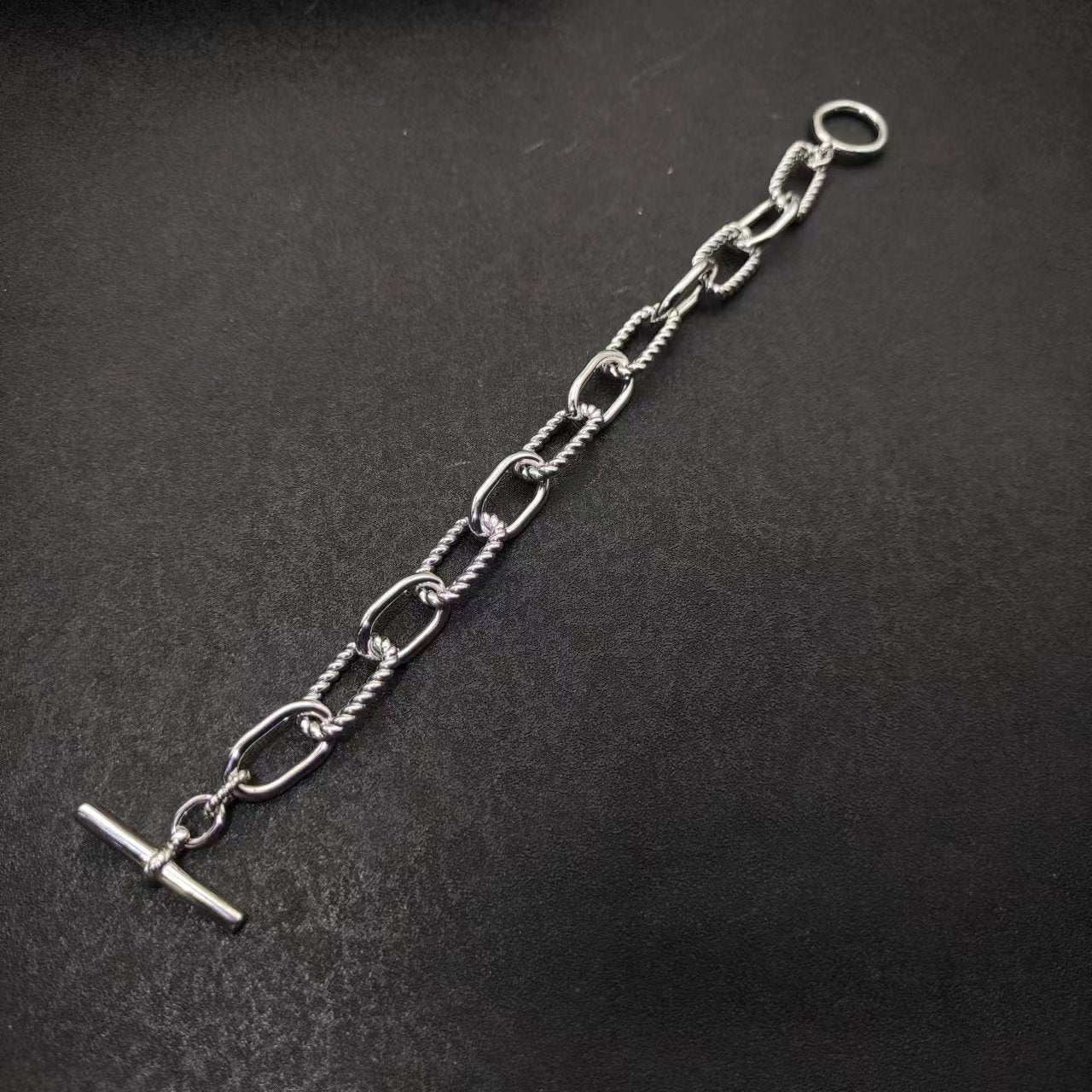 Toggle Chain Bracelet