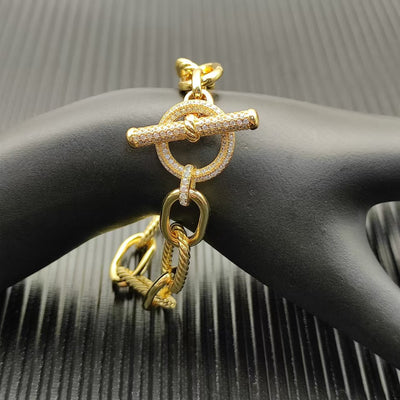 Toggle Chain Bracelet