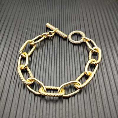 Toggle Chain Bracelet