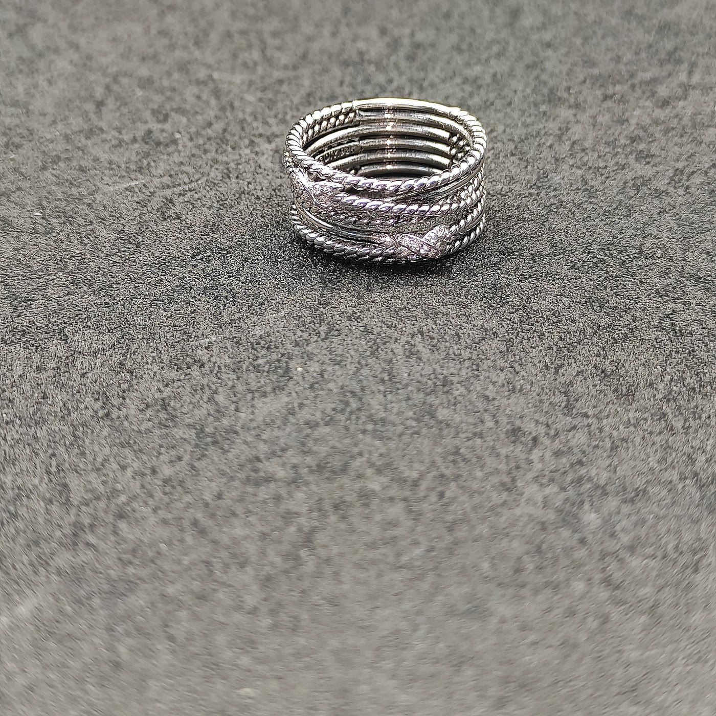 Crossover Ring